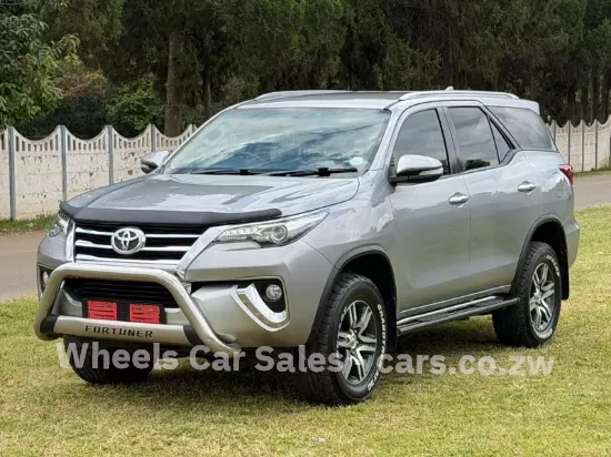 Picture of Toyota Fortuner 2016