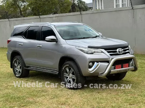 Picture of Toyota Fortuner 2016