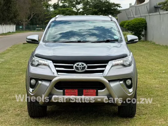 Picture of Toyota Fortuner 2016