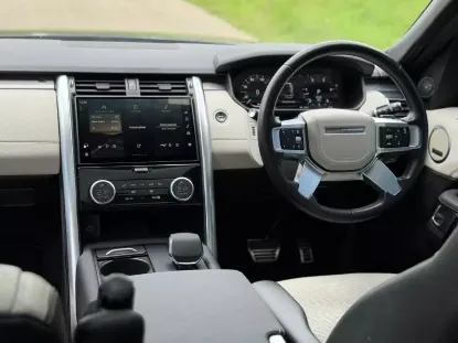 Picture of Land Rover Discovery 2024