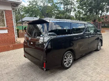 Picture of Toyota Vellfire 2017