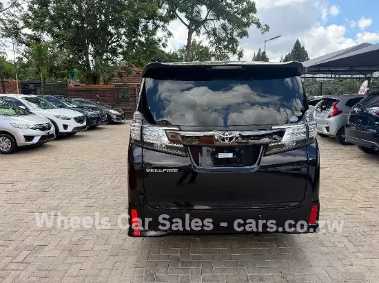 Picture of Toyota Vellfire 2017