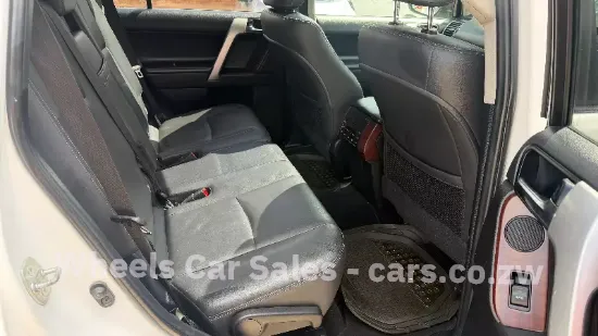 Picture of Toyota Prado 2015