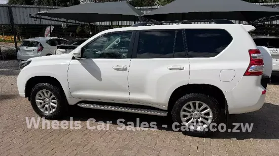 Picture of Toyota Prado 2015