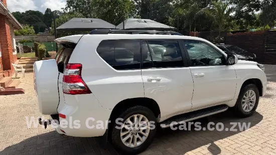 Picture of Toyota Prado 2015