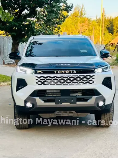 Picture of Toyota Hilux 2026