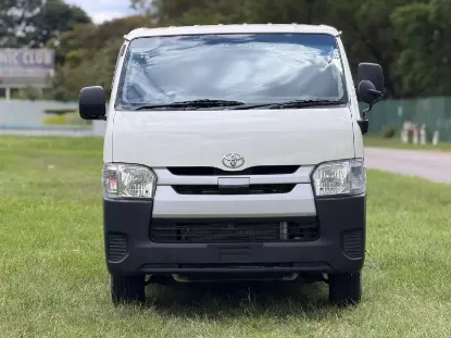 Picture of Toyota Hiace 2019