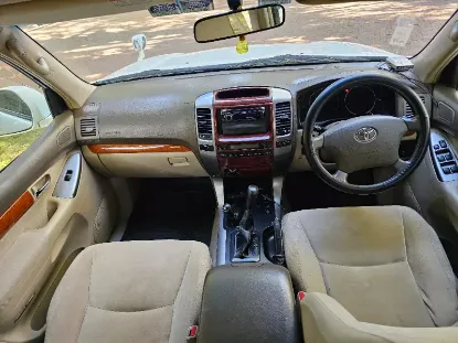 Picture of 4x4 Toyota Prado Hire