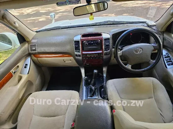 Picture of 4x4 Toyota Prado Hire