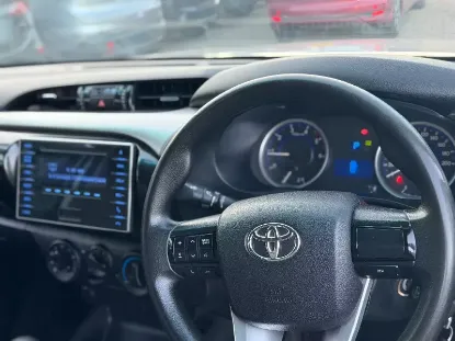 Picture of Toyota Hilux 2017