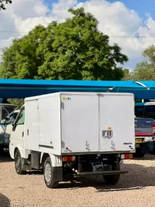 Picture of Mazda Bongo 2016