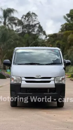 Picture of Toyota Quantum 2016