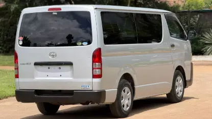 Picture of Toyota Quantum 2016
