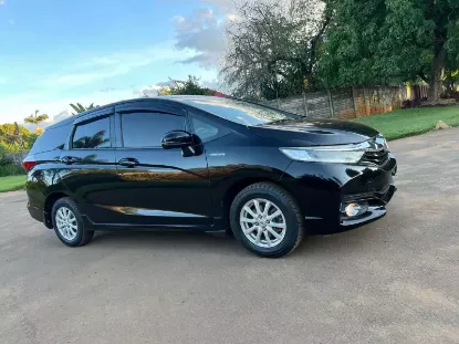 Picture of Honda Fit Shuttle 2016