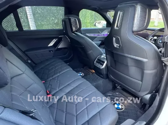 Picture of BMW 7 Series 2023