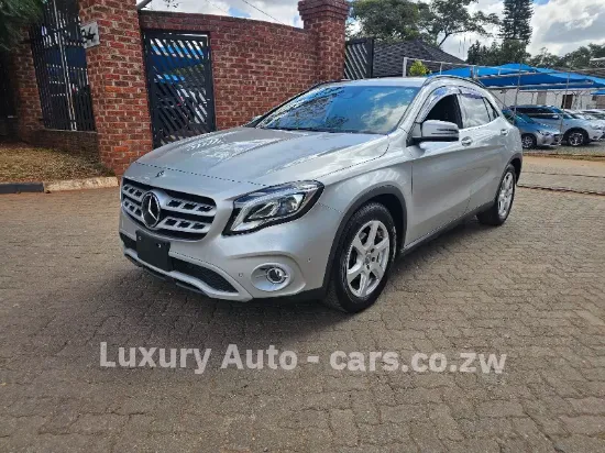 Picture of Mercedes Benz GLA 2017
