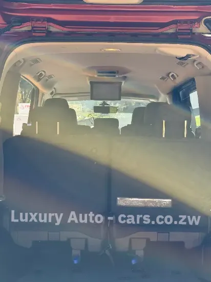 Picture of Nissan Serena 2017