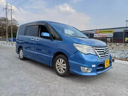 Picture of Affordable Nissan Serena C26 7/8 Seater for Hire !! From