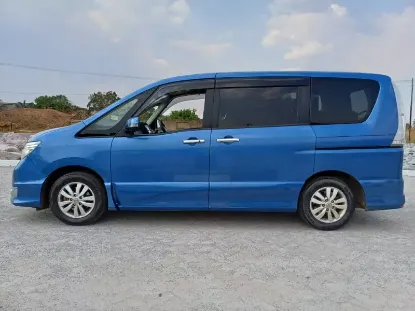 Picture of Clean Nissan Serena C26 7/8 Seater for Hire!! From