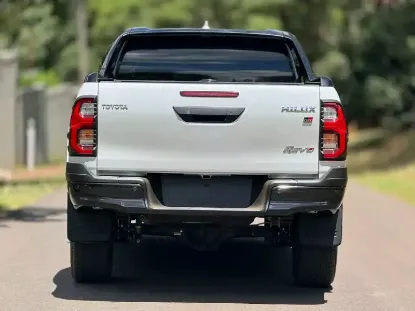 Picture of Toyota Hilux 2023