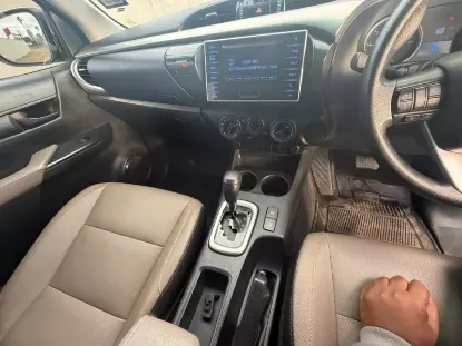 Picture of Toyota Hilux 2017