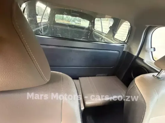 Picture of Toyota Hilux 2017