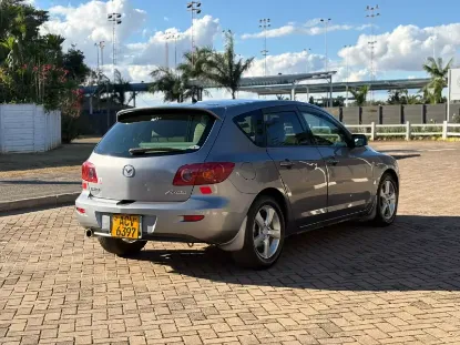 Picture of Mazda Axela 2004