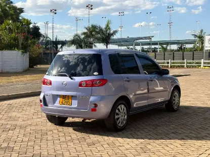 Picture of Mazda Demio 2005