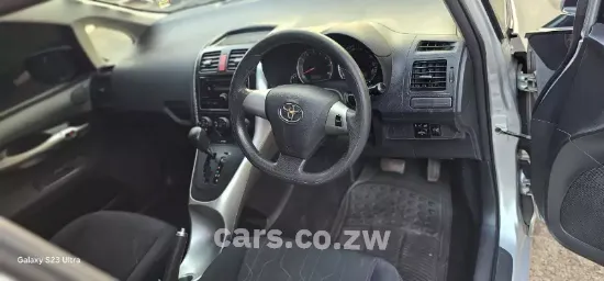 Picture of Toyota Auris 2012