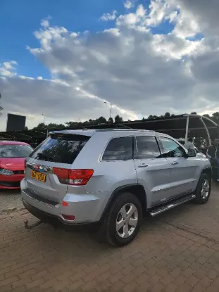 Picture of Jeep Grand Cherokee 2011