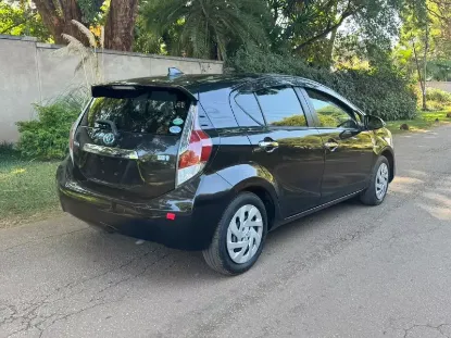 Picture of Toyota Aqua 2016