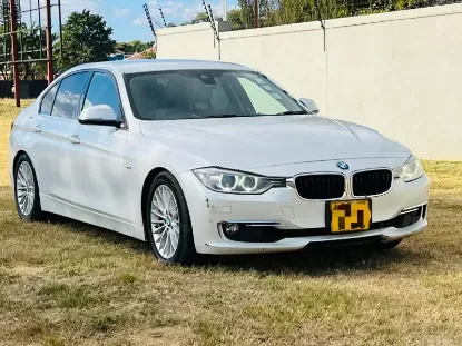 Picture of BMW 3 Series 2013