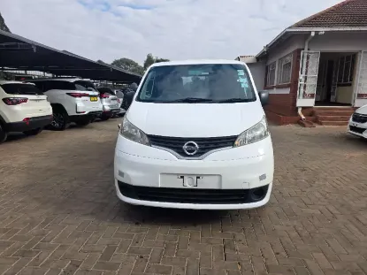 Picture of Nissan NV200 2016