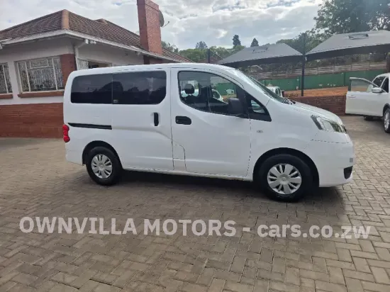 Picture of Nissan NV200 2016
