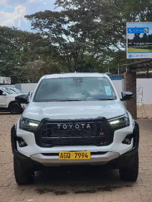 Picture of Toyota Hilux 2024