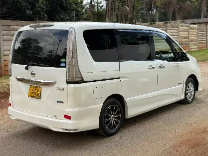 Picture of Nissan Serena Highway Star 2012