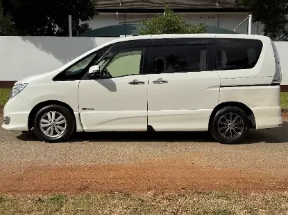 Picture of Nissan Serena Highway Star 2012