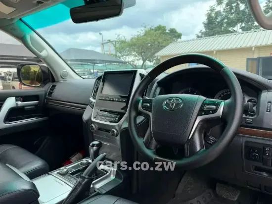 Picture of Toyota Land Cruiser 2019
