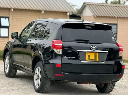 Picture of Toyota Vanguard 5 seater $80 per day