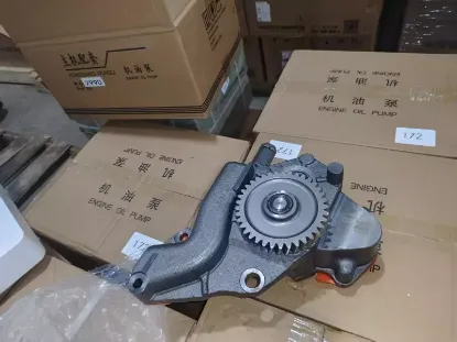 Picture of Oil pump: howo/sinotruck
