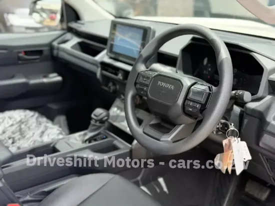 Picture of Toyota Hilux 2026