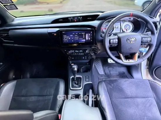 Picture of Toyota Hilux 2024