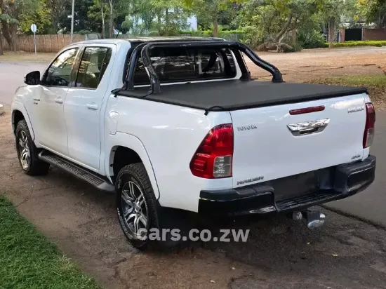 Picture of Toyota Hilux 2017