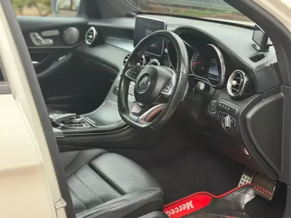 Picture of Mercedes Benz GLC 2016