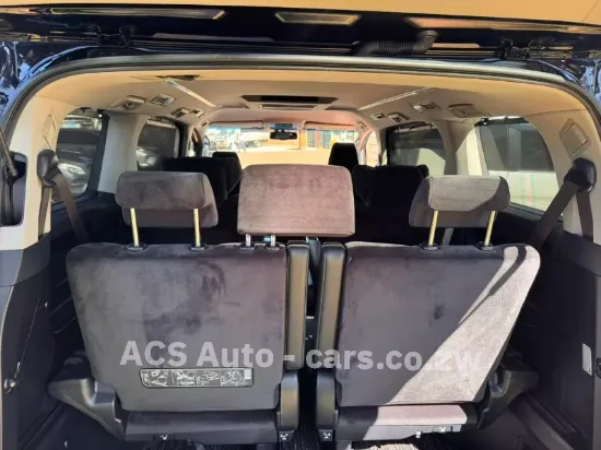 Picture of Toyota Vellfire 2017