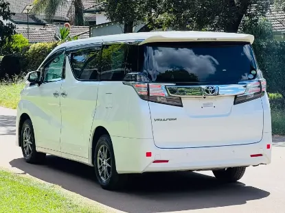 Picture of Toyota Vellfire 2018