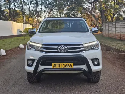 Picture of Toyota Hilux 2017