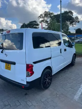 Picture of NV200 7 seater