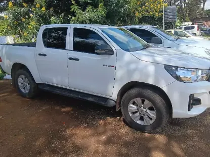 Picture of hilux Gd6 for hire