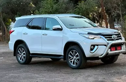 Picture of Toyota Fortuner 2016